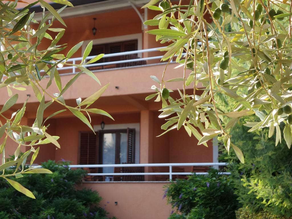 Apartmani Lina Umag Exterior photo