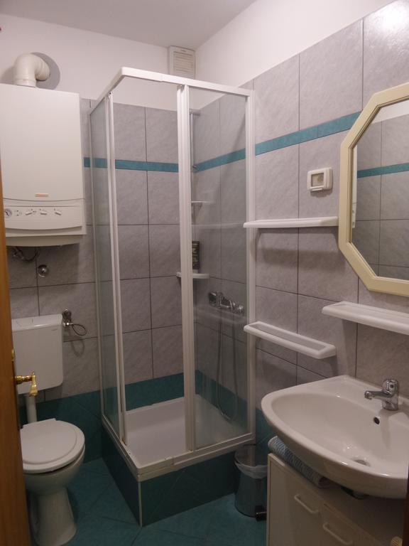 Apartmani Lina Umag Exterior photo