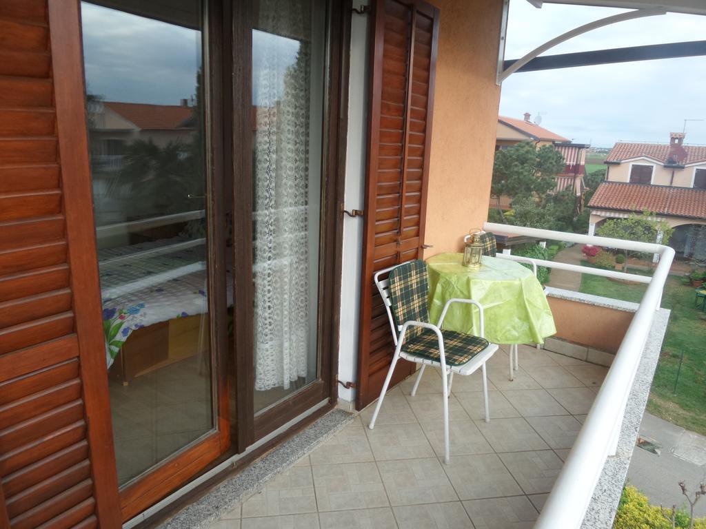 Apartmani Lina Umag Exterior photo