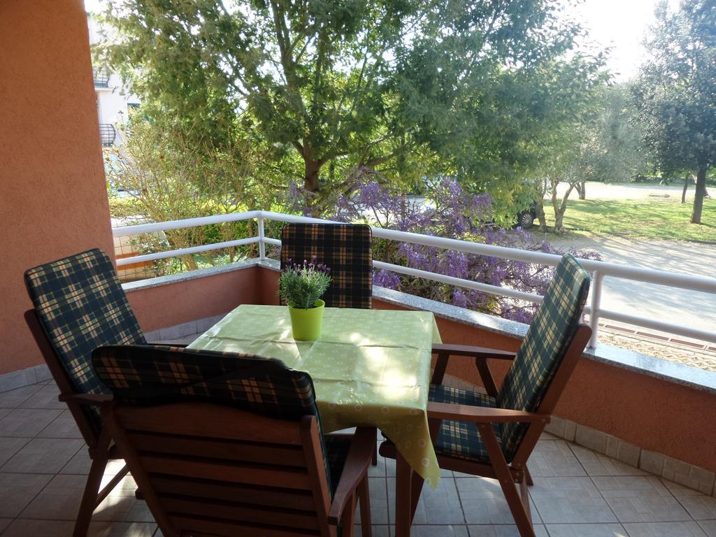 Apartmani Lina Umag Exterior photo