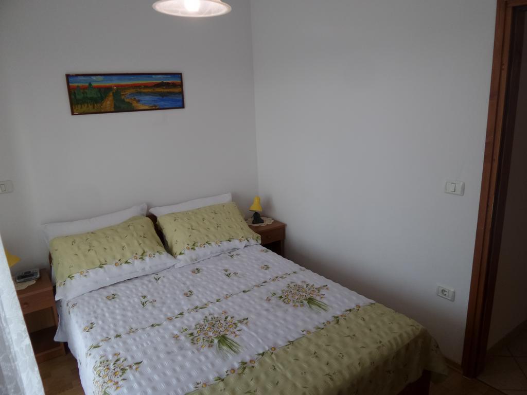 Apartmani Lina Umag Exterior photo