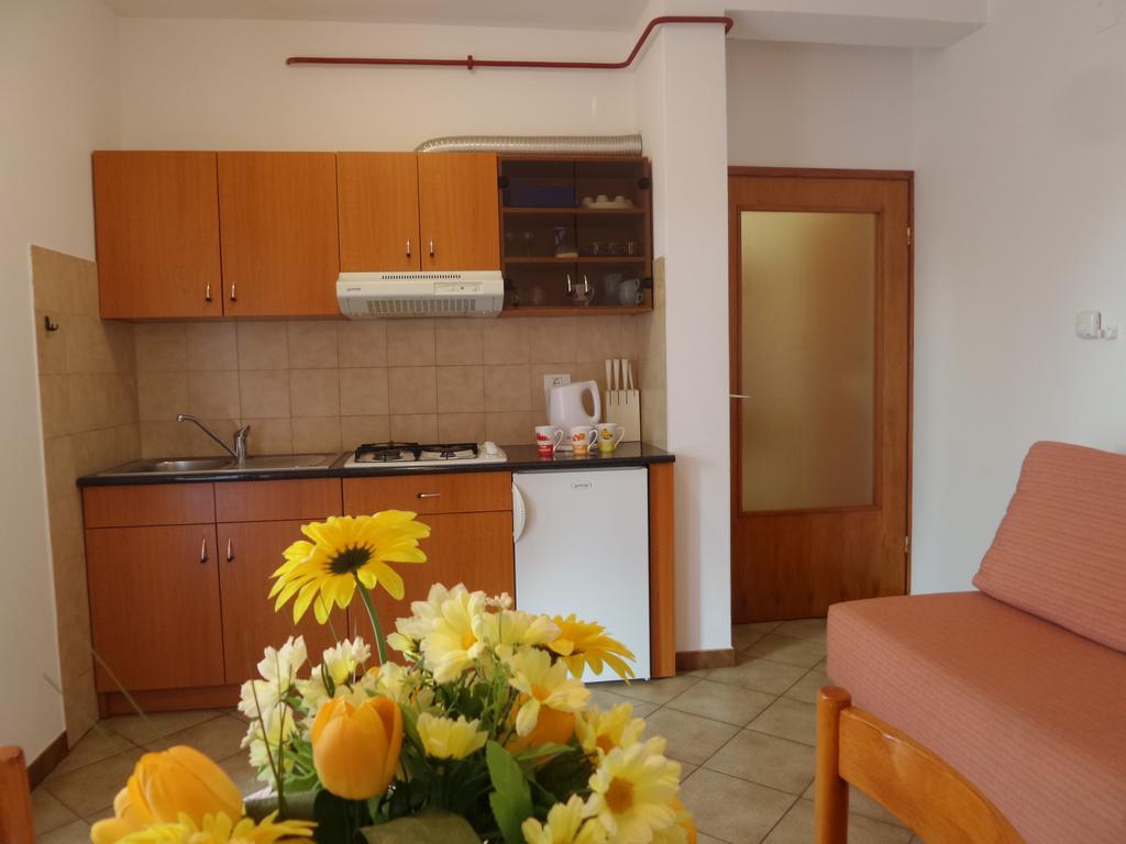 Apartmani Lina Umag Exterior photo