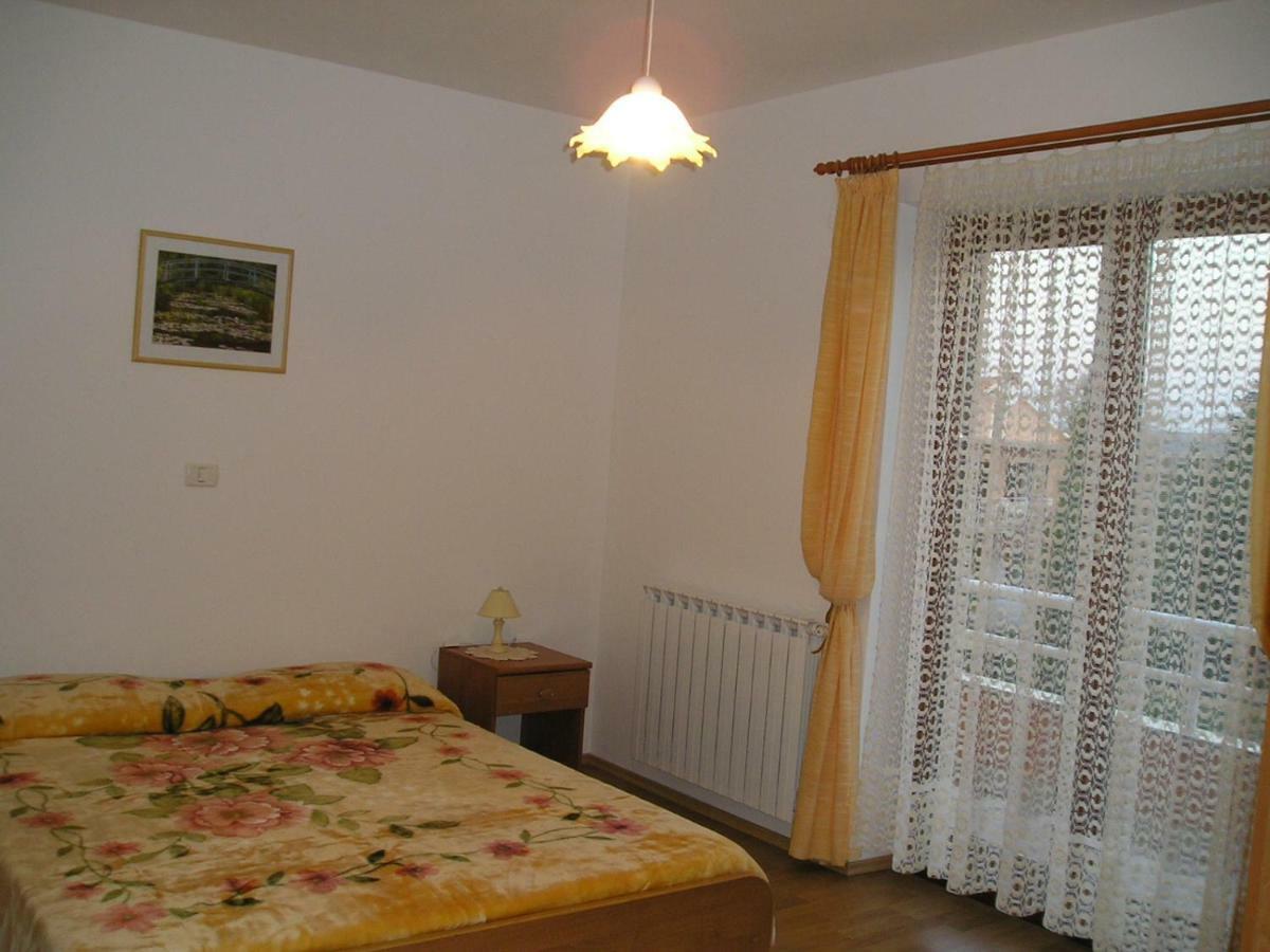 Apartmani Lina Umag Exterior photo
